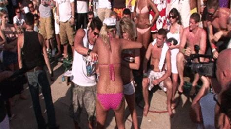 Spring Break Wet Tshirt Contest Getting Broken Up By The Police
