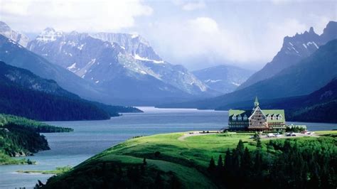 Prince Of Wales Hotel Waterton Lakes Canada