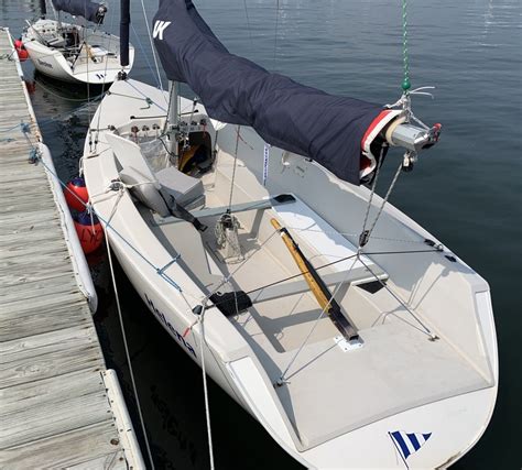 Ideal 18 Fixed Seating Adaptive Sailing Equipment