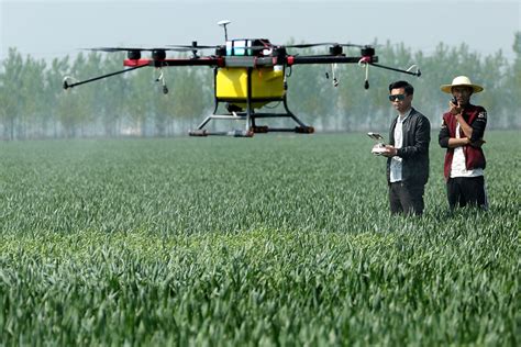 Agriculture Drone Spraying China Drone Hd Wallpaper Regimageorg