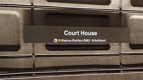 Wmata Metrorail Orange And Silver Line Trains Court House Youtube