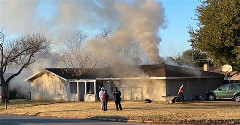 Watch Fire Engulfs House On Oxford