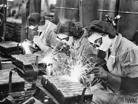 Women In Industry In Britain During The Second World War Imperial War
