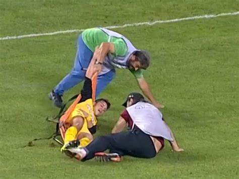 Medics Kept Dropping This Injured Soccer Player S Stretcher Business Insider