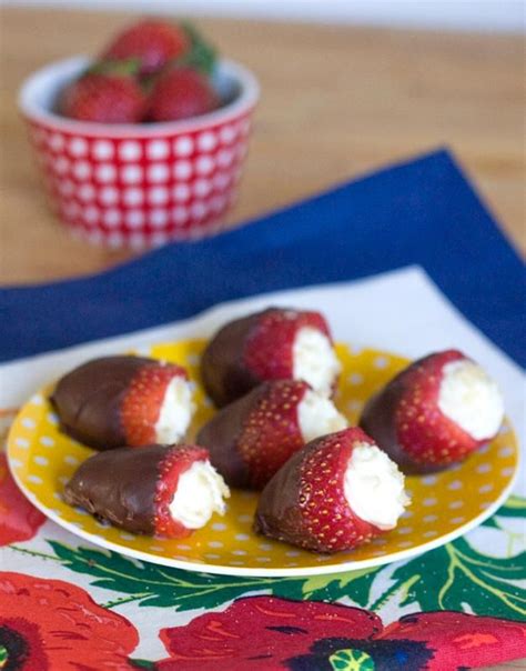 How To Make Cheesecake Filled Strawberries Cheesecake Recipe Cheesecake Filled Strawberries