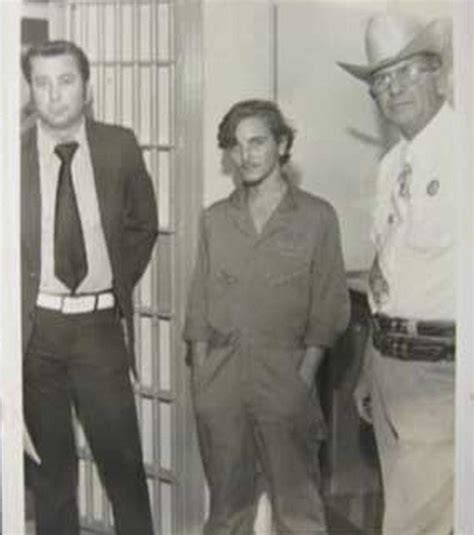 Elmer Wayne Henley American Serial Killer Bio With Photos Videos