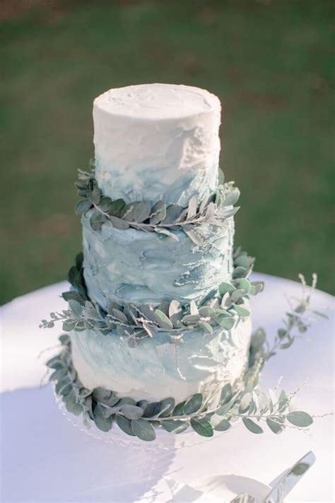 Purple Wedding Cakes White Wedding Cake Wedding Cakes Vintage