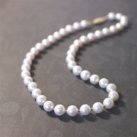 Fresh Water Pearl Necklace 8 9mm Beautiful Lustre 14k Gold Filled Luxurious And Timeless