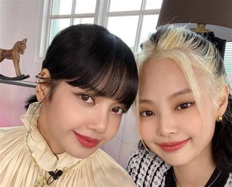 Maybe you would like to learn more about one of these? Lisa y Jennie posan juntas en Instagram + récords de BLACKPINK