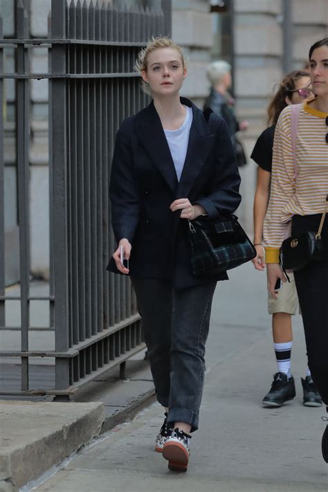 Elle Fanning Out Shopping In New York 09302017 Hawtcelebs