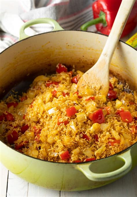 I am sharing the recipe for arroz con pollo i grew up with plus a couple of personalized twists. Cuban Arroz Con Pollo Recipe (VIDEO) - A Spicy Perspective
