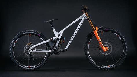 Commencal Releases New Supreme Dh V5