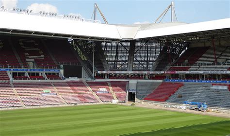 The philips stadion is a football stadium in eindhoven, netherlands, and it is the home of psv, also known as psv eindhoven. PSV Eindhoven: Philips Stadium Guide | Dutch Grounds ...