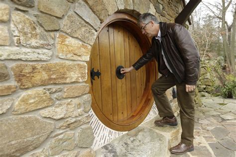 Uber Fan Has Real Hobbit House Designed And Built By Architect