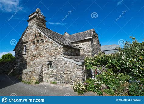 Tintagel Old Post Office Stock Image Image Of Garden 250421769