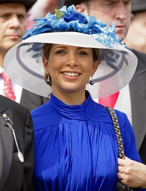 Princess haya princess style dubai estilo real queen rania royal crowns royal court wearing a princess haya princess style jordan royal family prince crown arab girls dress indian style. Pin by Nuray Sağlamöz on New Pano-Şapka | Princess haya, Jordan royal family, Groovy fashion