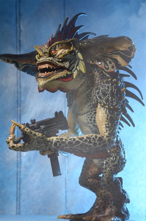 Once zul casts locus of corruption, the group will begin taking constant damage for the remainder of the encounter. Photos and Info For Gremlins 2 Mohawk by NECA - The Toyark ...