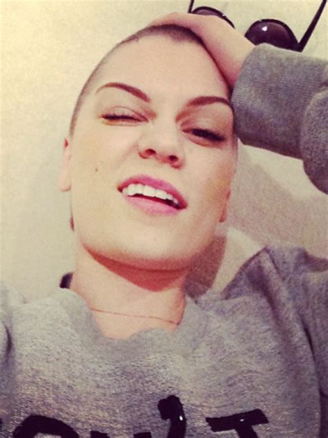 Jessie J Amazing Selfies Capital
