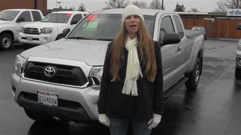 Virtual Video Walk around of a Silver 2012 Toyota Tacoma at Titus Will
