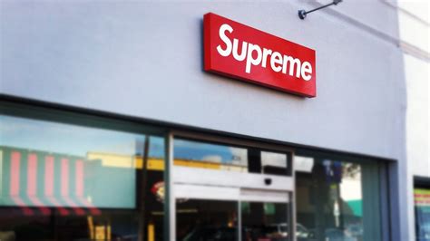 Supremeのフェイクショップがスペインに登場 Fnmnl フェノメナル