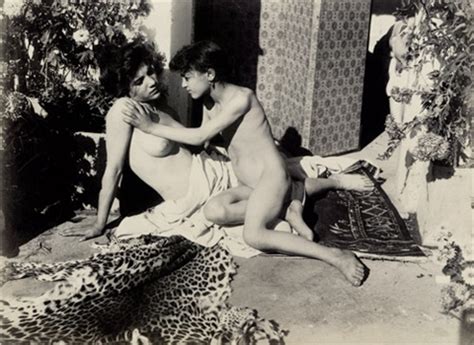 Two female nudes on terrace par Guglielmo von Plüschow sur artnet