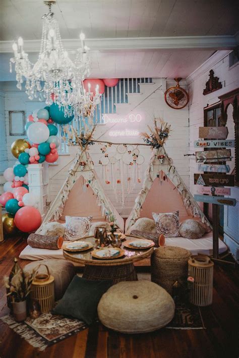 Boho Party Spread From A Rustic Boho Sweet 16 Sleepover Party On Karas