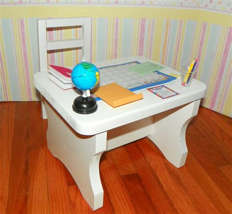 American Girl Doll Teacher Desk And Lots Of Accessories