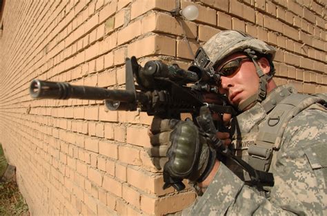 Back In 2008 The Us Armys M4 Rifle Failed Badly In A Tough Shootout