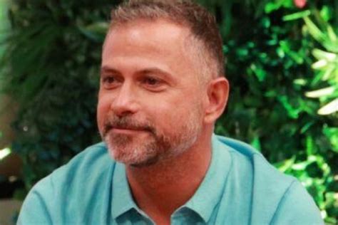 Os + fortes do que nunca — jaracusa 03:17. Hélder Reis diz estar "a sarar" depois da morte da mãe