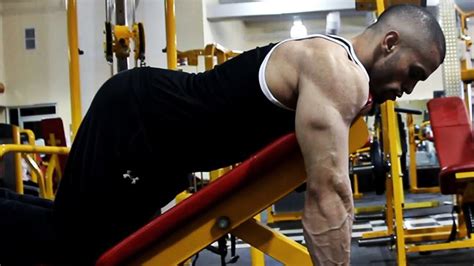 How To Hit Your Rear Delt For Faster Muscle Growth Youtube