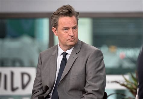 Friends Star Matthew Perry Lost The Tip Of His Middle Finger In A