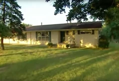 Duggar House Tour Inside All The Homes Owned By The Duggars