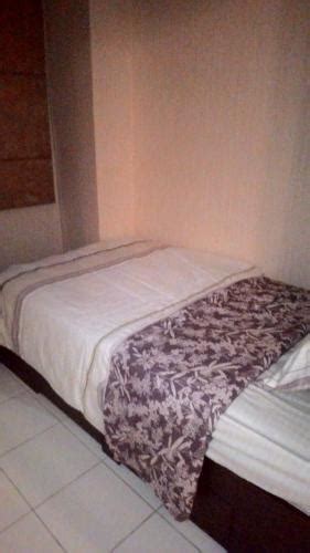 It is in the middle of the park, inside the mall, there's a pool with koi fish, there's. Jual Apartemen Center Point Bekasi Studio/1BR/2BR/3BR ...