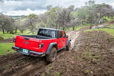 Jeep Gladiator Pickup Truck Review First Drive Impressions Ift