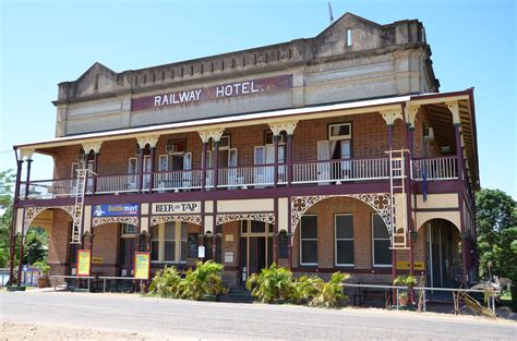 Railway Hotel Ravenswood Qld Australia Hotels Queensland Australia