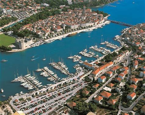 +385 (0)91 52 41 856 mob 2: ACI Marina Trogir | Kroatien Reiseführer √