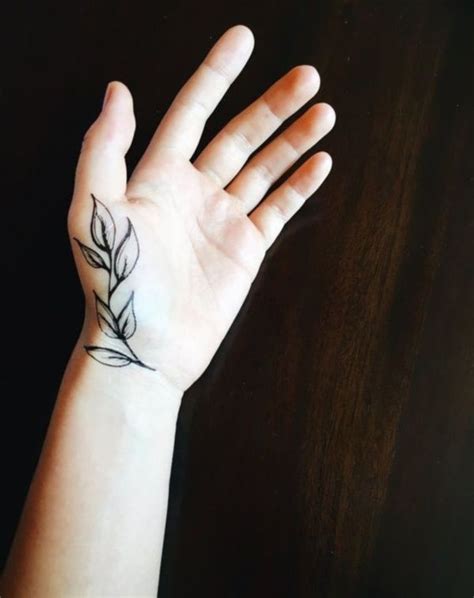 79 Simple Leaves Tattoo Design Ideas For Nature Lovers Tattoo Set