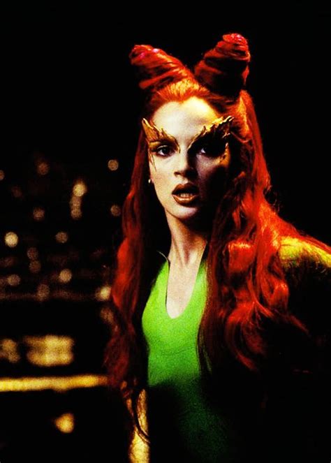 George clooney is an american actor and director who portrayed bruce wayne/batman in joel schumacher's batman & robin. 22 best images about Poison Ivy on Pinterest | Poison ivy ...