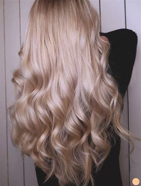 20 Shades Of Blonde The Trendiest Blonde Hair List Of 2020 Ecemella Balayage Blond Hårfärg