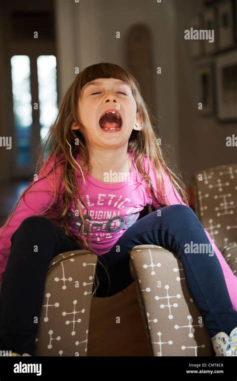 Little Blonde Girl Screaming Hi Res Stock Photography And Images Alamy