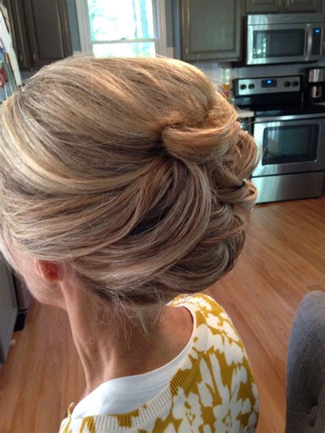 43 New Style Hair Updos For Mother Of Bride