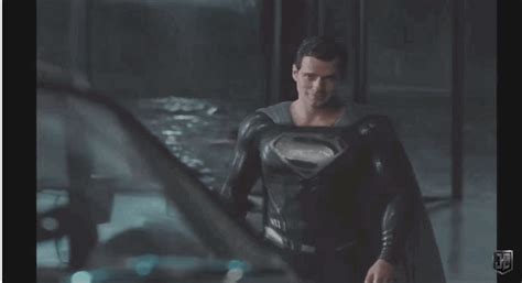 Zack Snyder Shows Supermans Black Suit In Justice League Snyder Cut