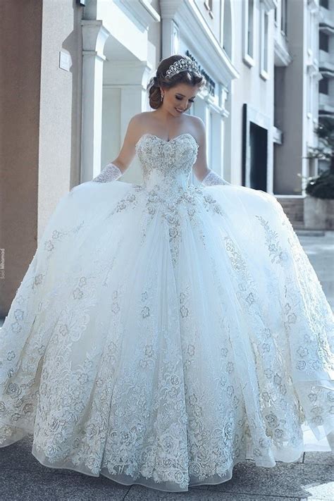 10 Over The Top Wedding Gowns Ball Gowns Wedding Ball Gown Wedding
