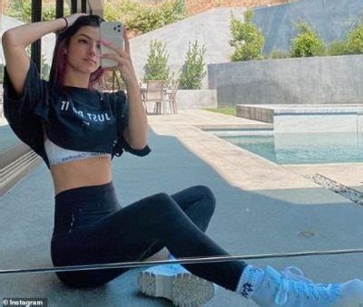 16 Year Old TikTok Star Charli D Amelio Reveals She Is Struggling With