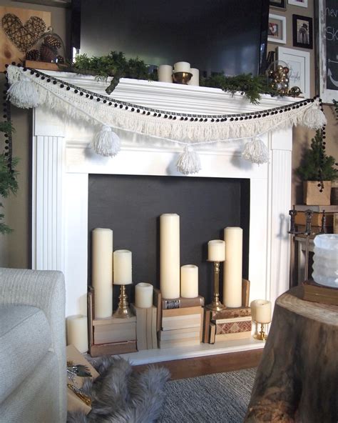 Neutral Holiday Mantle Styling | Holiday mantle, Mantle ...