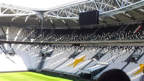 Veduta interna dello juventus stadium dalla tribuna ovest. Effetto Juventus stadium (tour 22.7.12) - YouTube