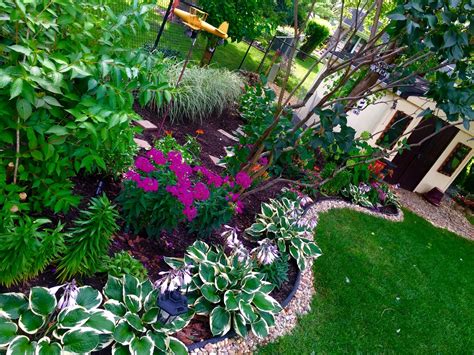Instead of repeating the same plants, this garden groups larger single swaths of shady standbys, such as hostas, bleeding heart, dianthus, white alyssum, and viola. Zone 5b Partial Shade Garden!!! All perennials! Annabelle ...