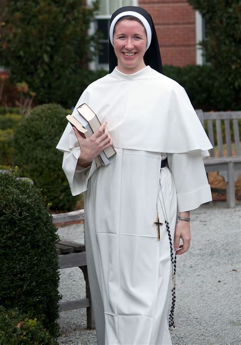 nuns in traditional habits telegraph