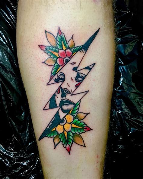 Amazing Traditional Flower Tattoo Ideas That Will Blow Your Mind