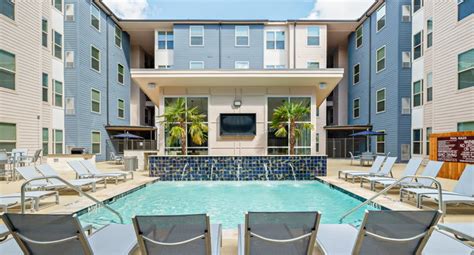 Cherry Street Apartments At Northgate 16 Reviews College Station